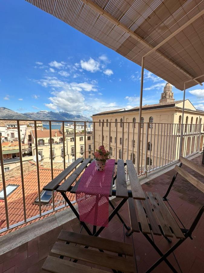 La Finestra Sul Duomo Appartement Gaeta Buitenkant foto